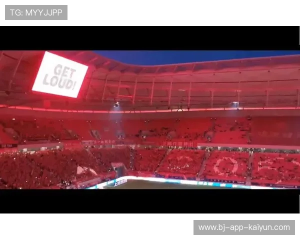 上海德比观众人数创新高，球场氛围热烈